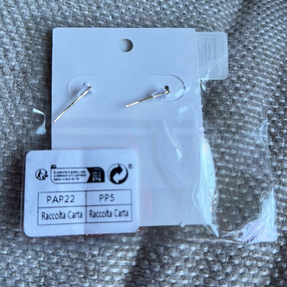 Gingerbread🎄Earrings - NWT - Picture 2 of 2